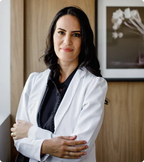 Dra. Midiã Bandeira no consultório